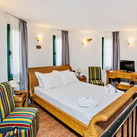 Ferienhaus Renthousetinos 2